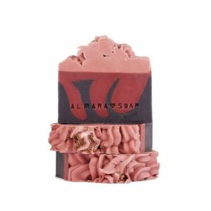 Designové ručně vyrobené mýdlo Berry Bliss pro normální pokožku - limitovaná podzimní edice Almara Soap